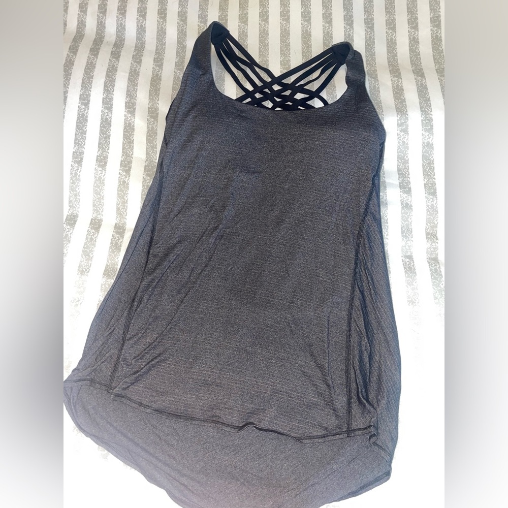 Like new- Lululemon Tank with built in bra